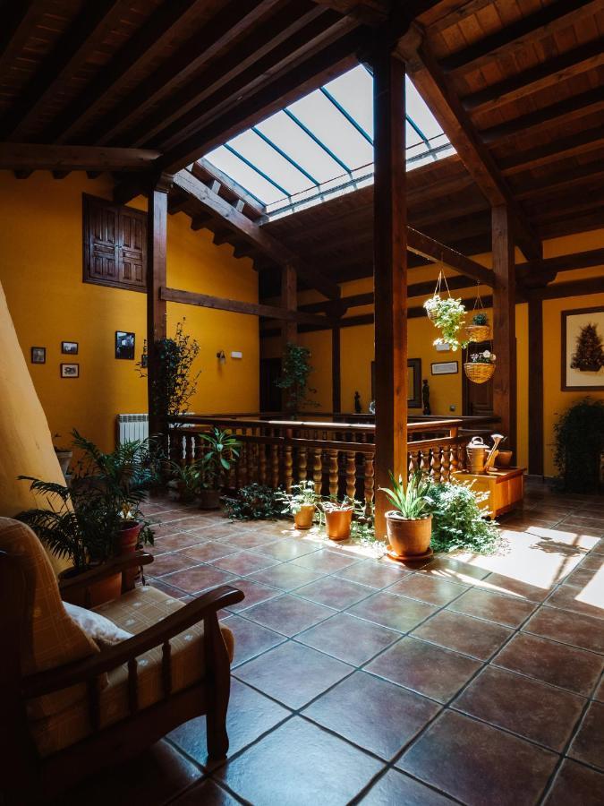 Casarejos Posada Real De Carreteros מראה חיצוני תמונה